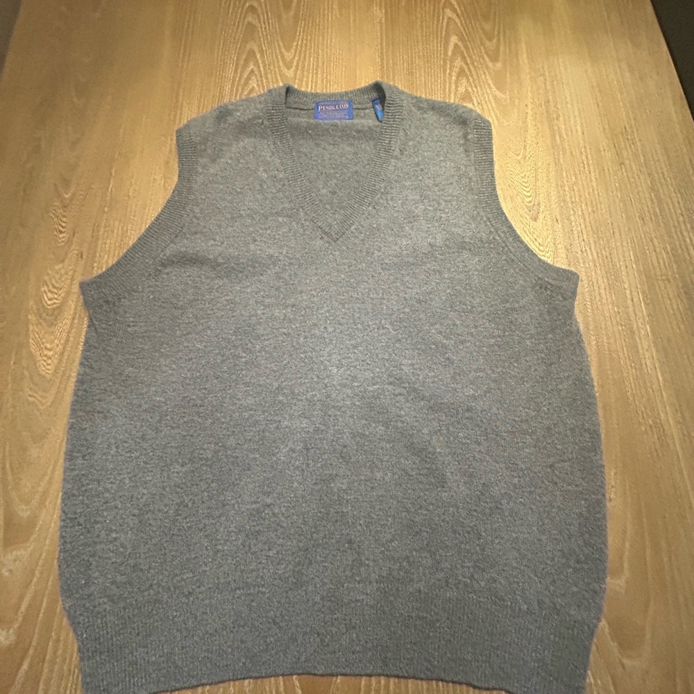 Pendleton Men's V-Neck Gray Sweater Vest